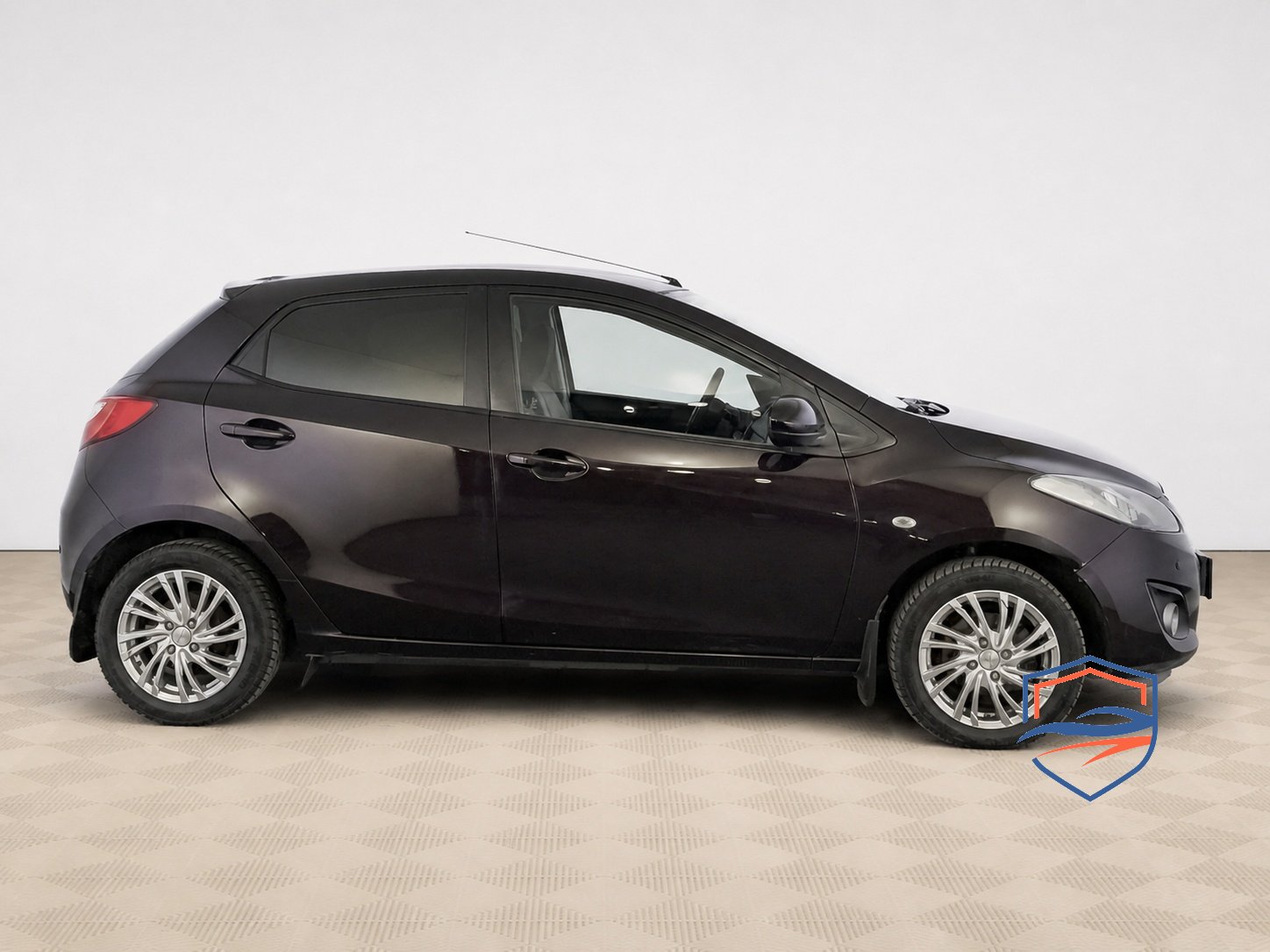 Mazda - Mazda 2, 2012