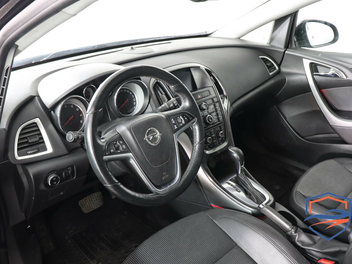 Opel - Opel Astra J Рестайлинг, 2012