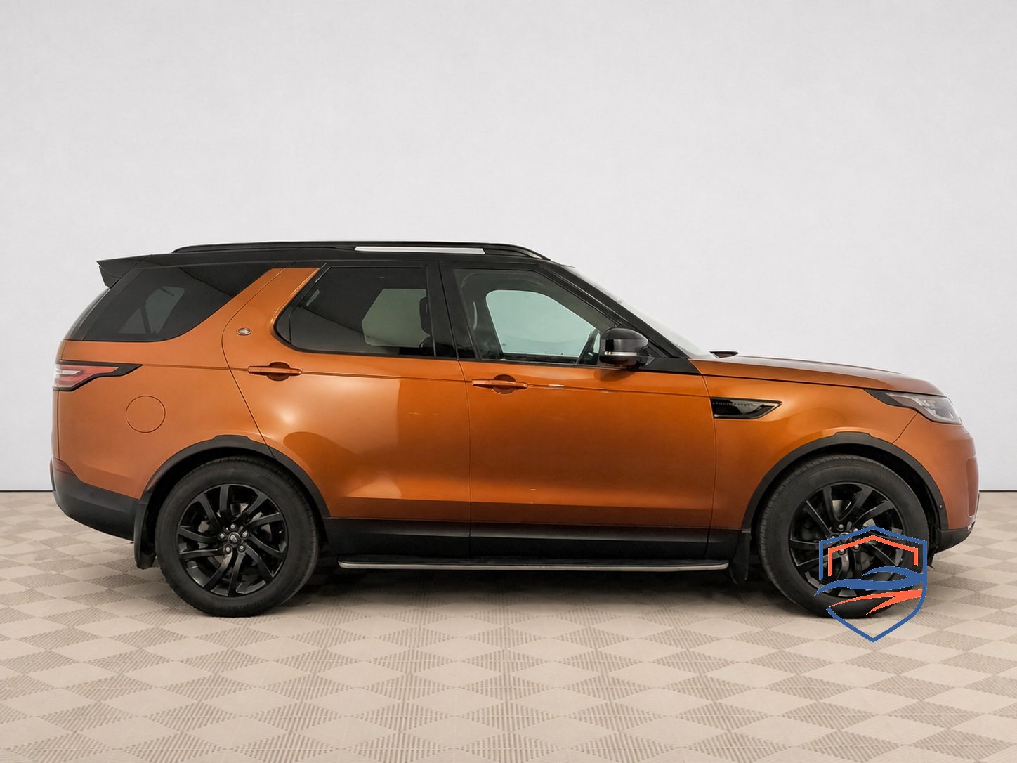 Land Rover - Land Rover Discovery V, 2019