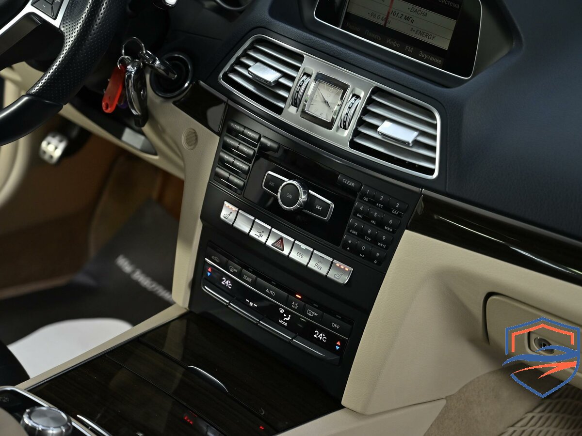Mercedes-Benz - Mercedes-Benz E-Класс 200 IV (W212, S212, C207) Рестайлинг, 2015