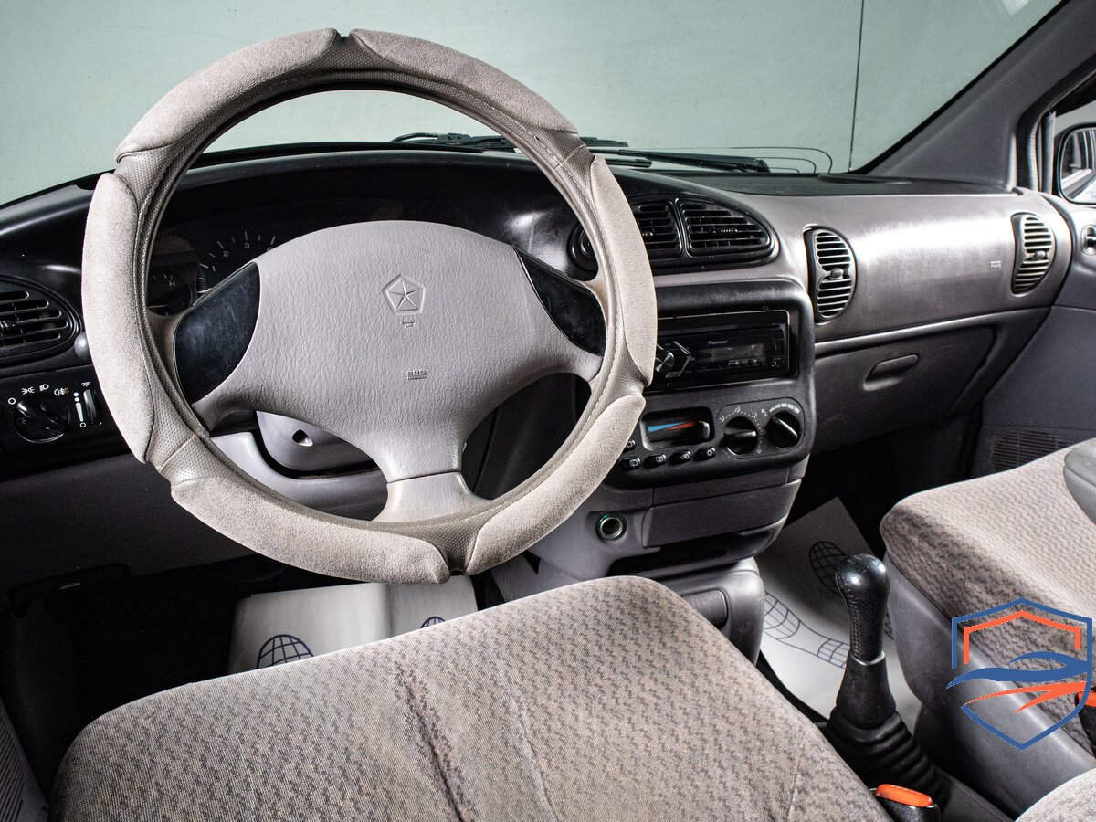 Chrysler - Chrysler Voyager III, 2000