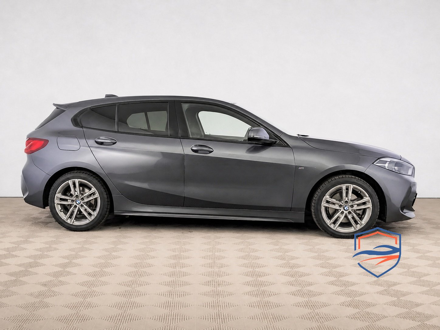 BMW - BMW 1 серии 118i III (F40), 2021