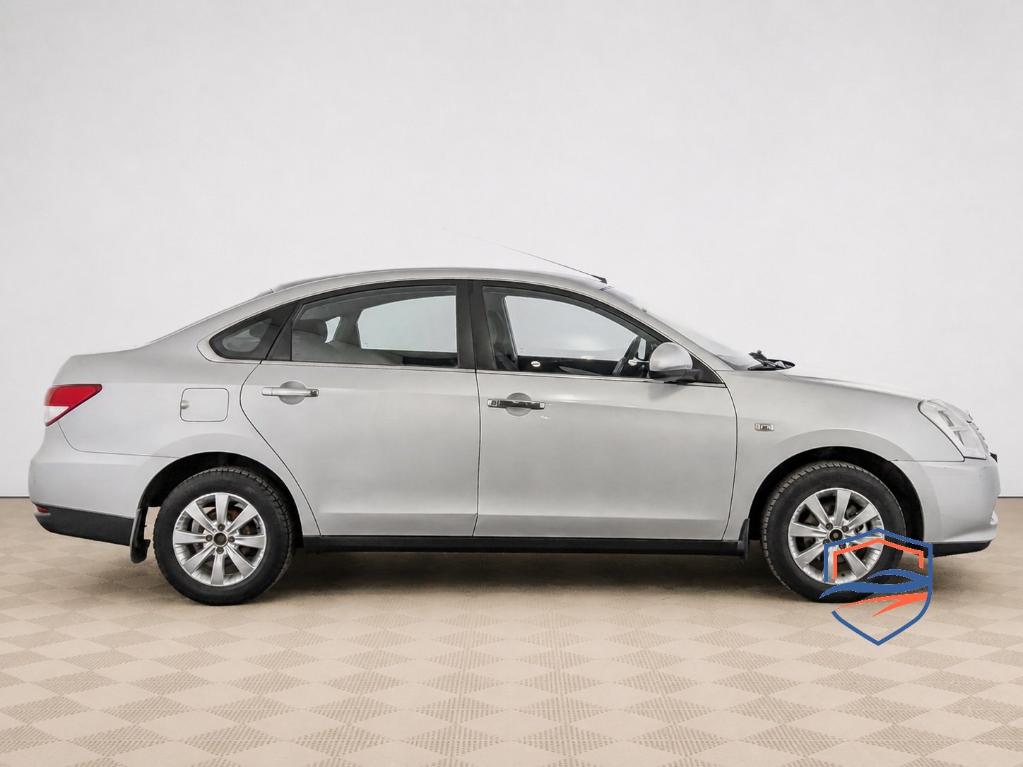 Nissan - Nissan Almera, 2013