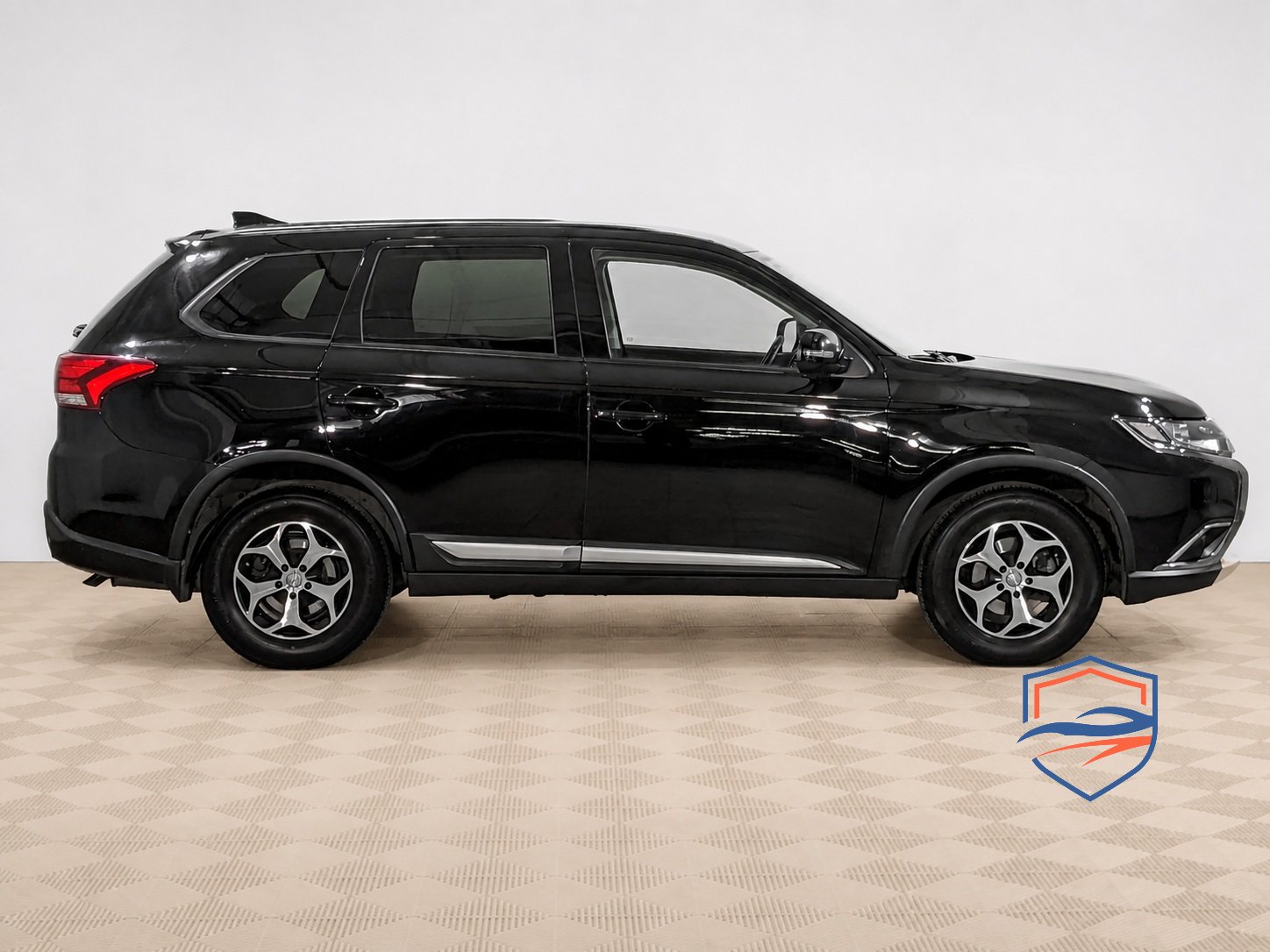 Mitsubishi - Mitsubishi Outlander, 2018