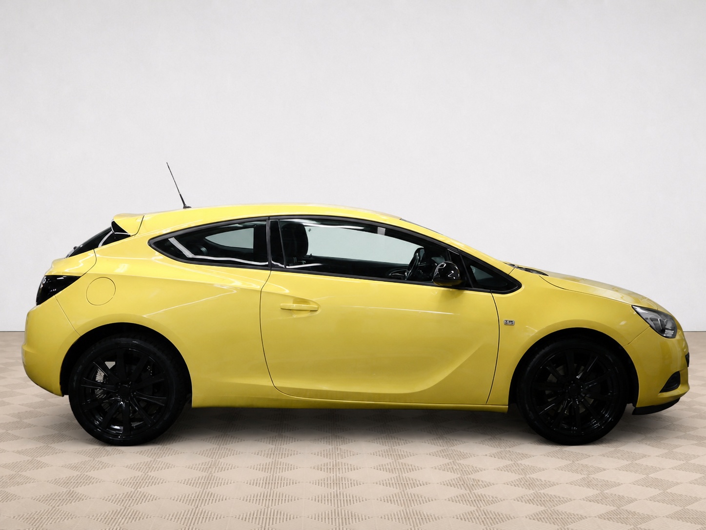Opel - Opel Astra GTC, 2014