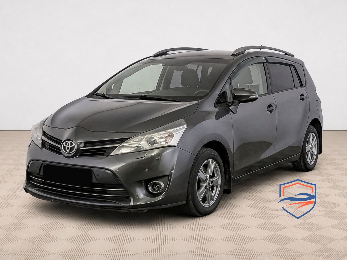 Toyota - Toyota Verso, 2013