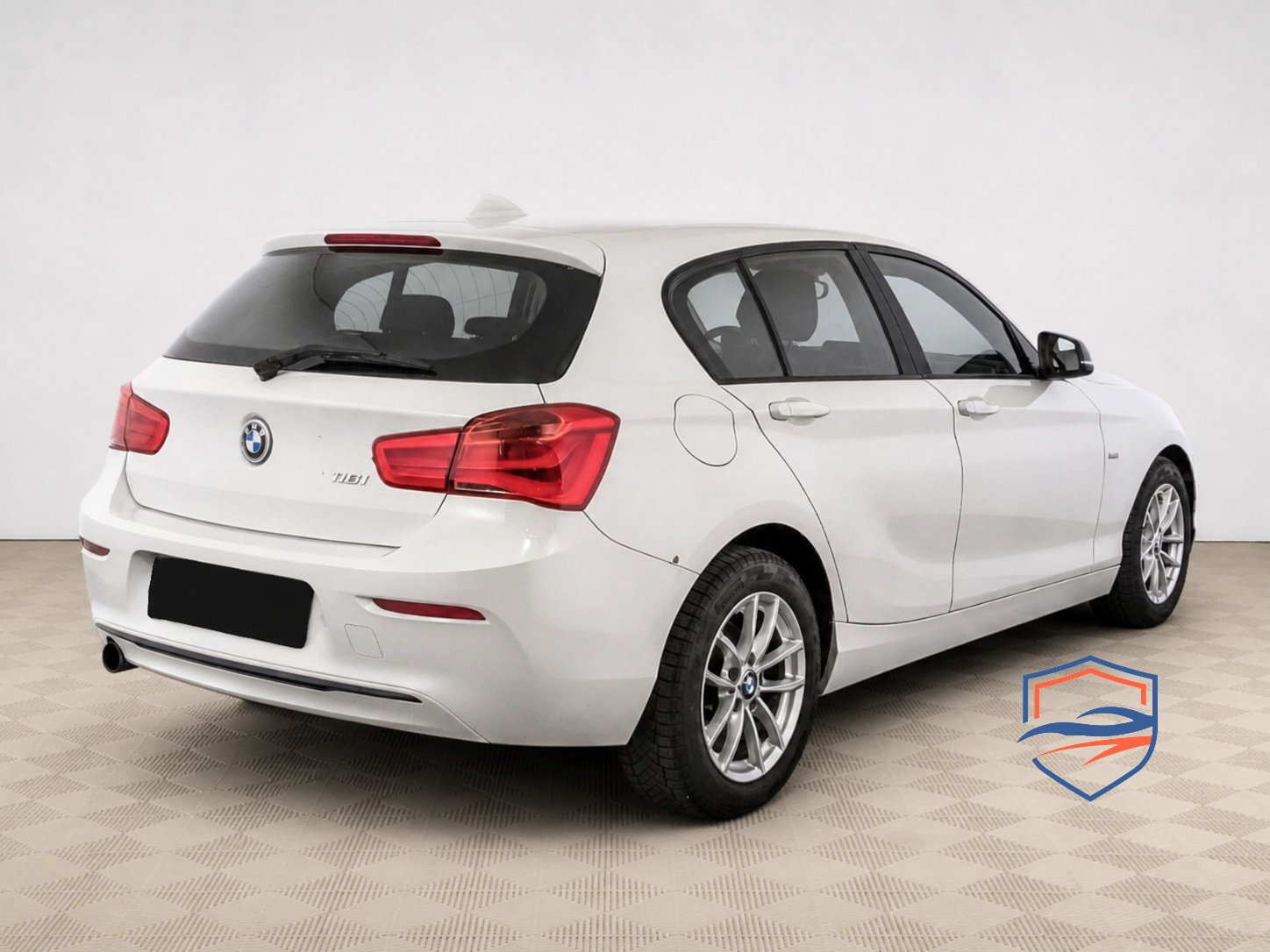BMW - BMW 1 серии 118i II (F20/F21) Рестайлинг, 2015