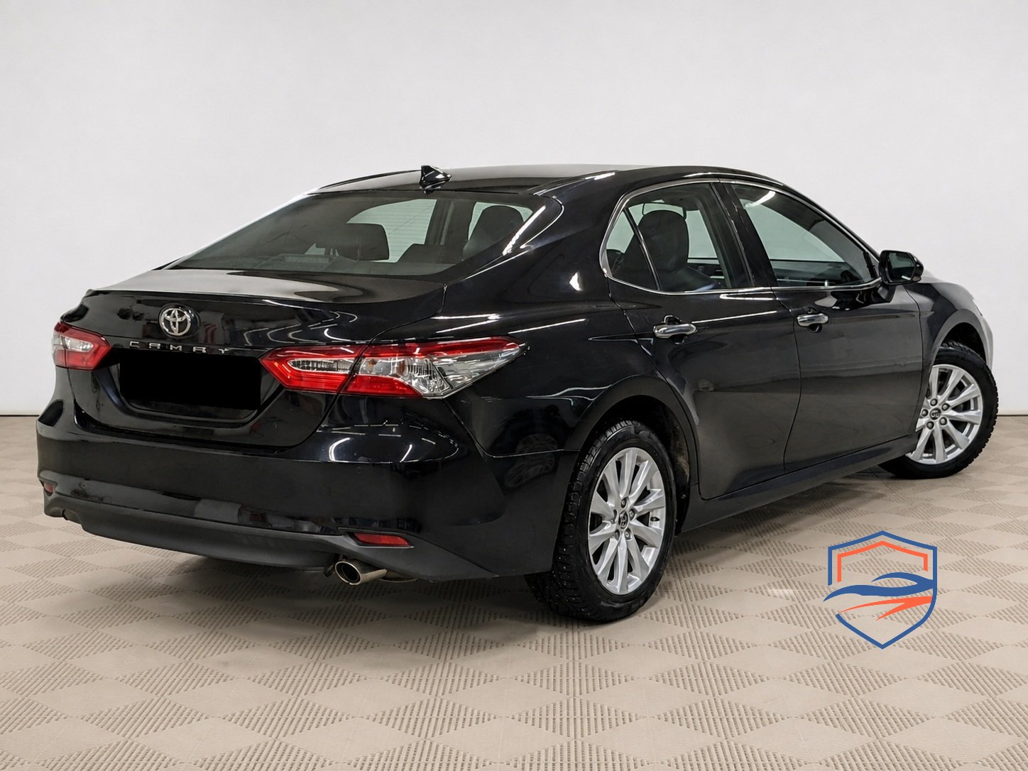 Toyota - Toyota Camry, 2019