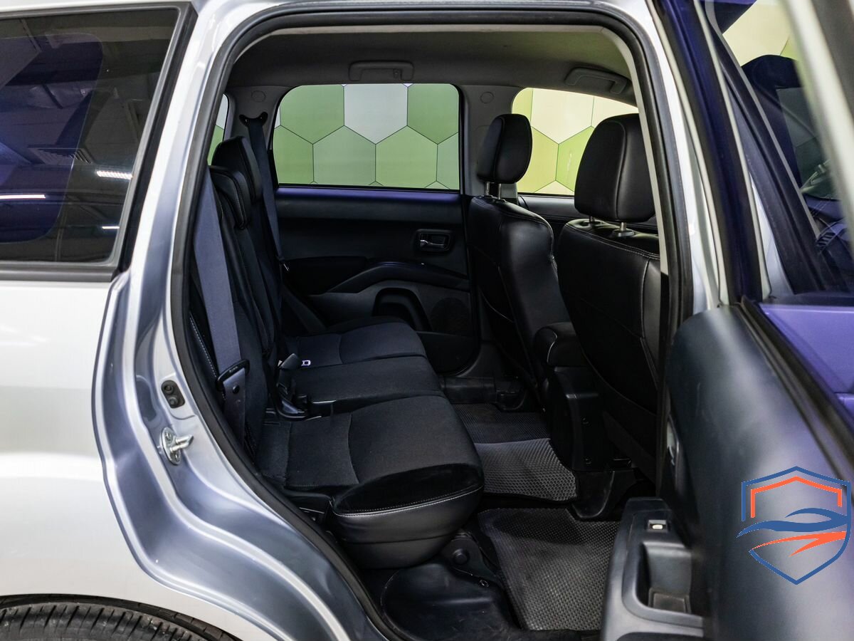 Citroen - Citroen C-Crosser, 2011