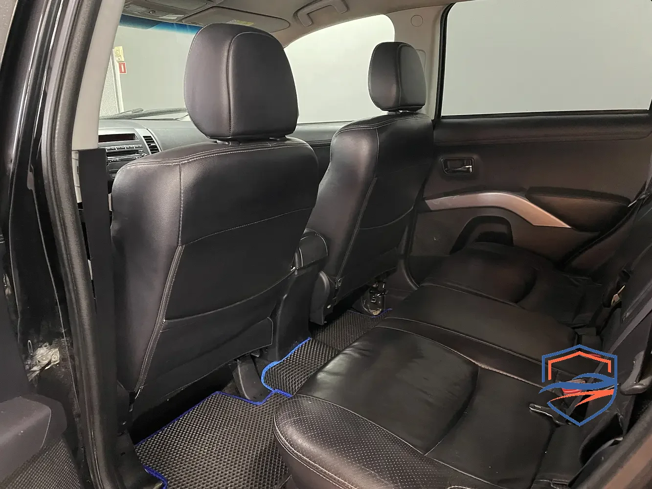 Mitsubishi - Mitsubishi Outlander II Рестайлинг, 2010 г.