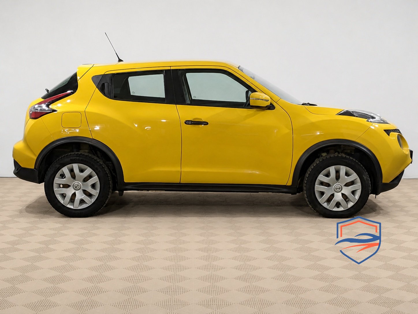 Nissan - Nissan Juke, 2015