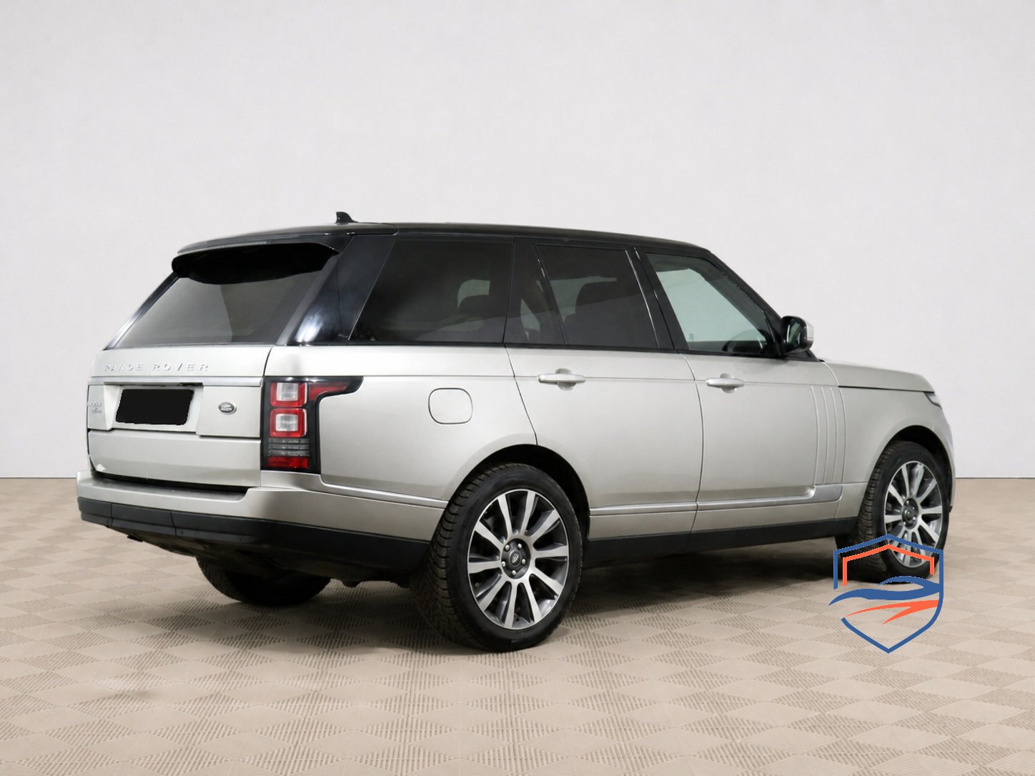 Land Rover - Land Rover Range Rover IV, 2015