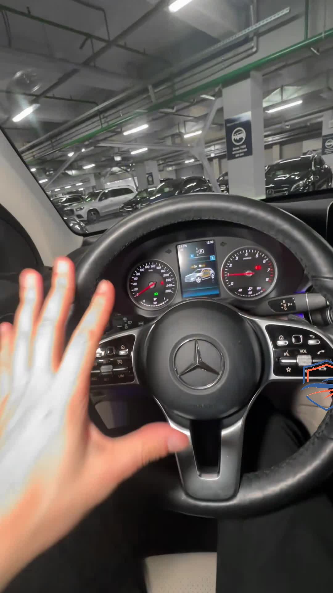 Mercedes-Benz - Mercedes-Benz GLC, 2021