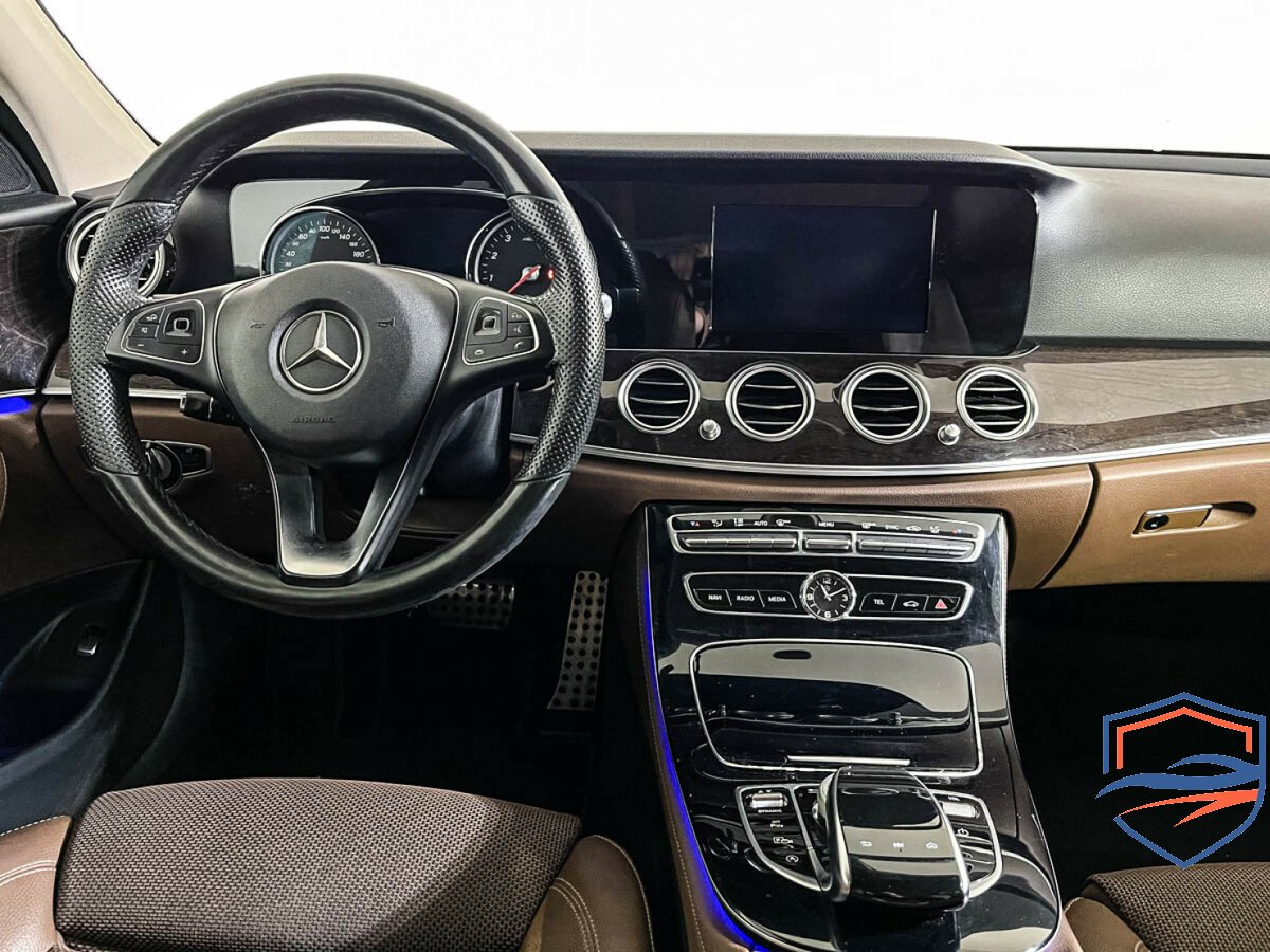 Mercedes-Benz - Mercedes-Benz E-Класс 200 V (W213, S213, C238), 2016