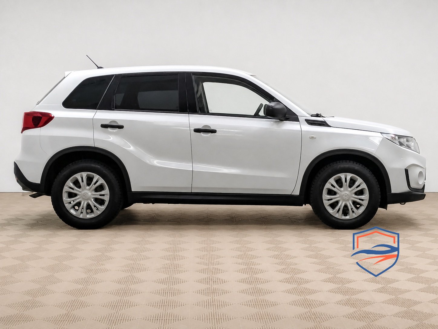 Suzuki - Suzuki Vitara, 2019