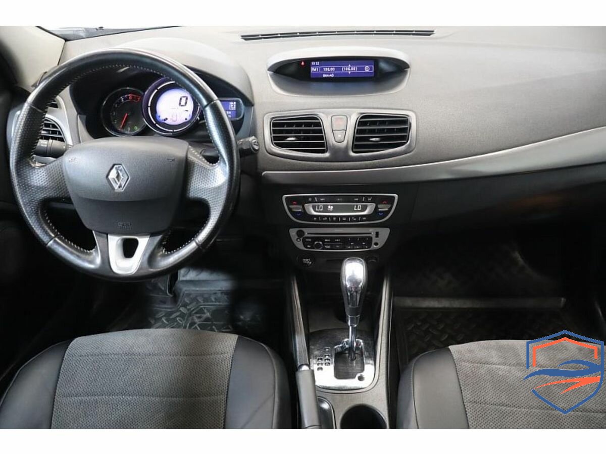 Renault - Renault Megane III Рестайлинг, 2013