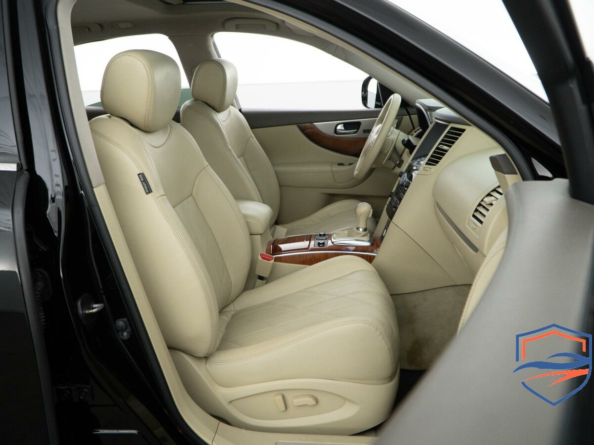 Infiniti - Infiniti QX70, 2015