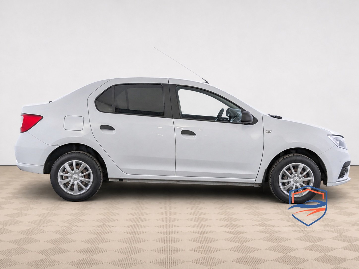 Renault - Renault Logan, 2018
