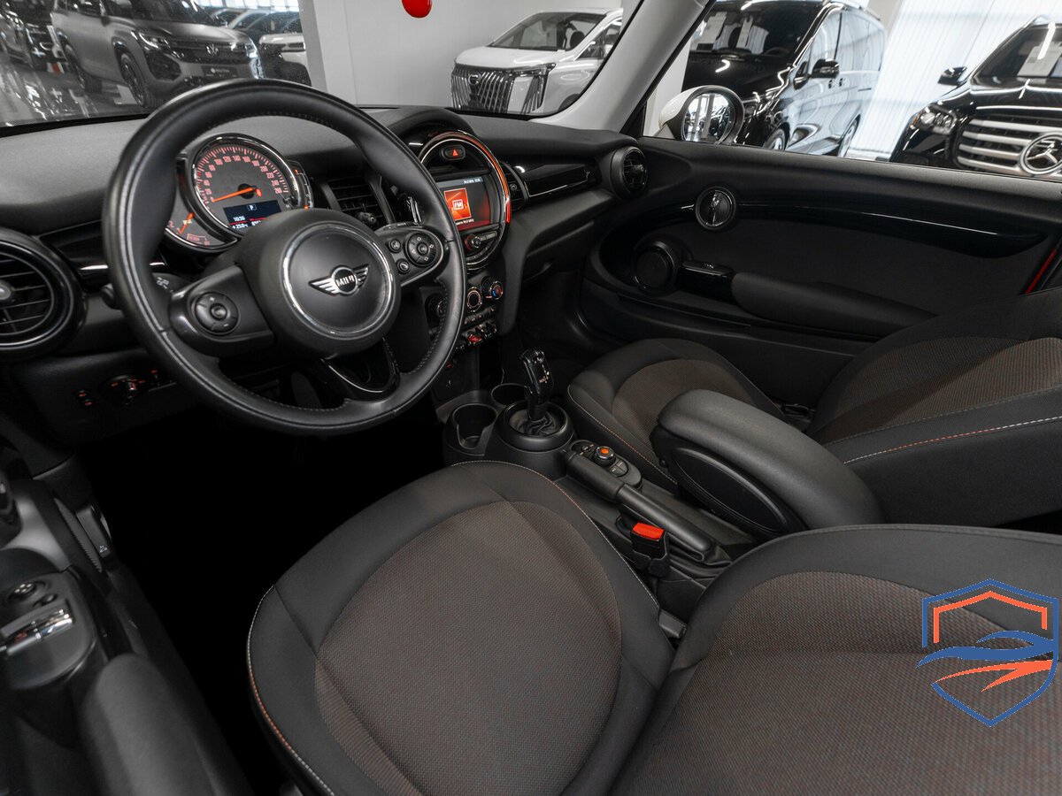 Mini - Mini Hatch Cooper III (F55/F56), 2018