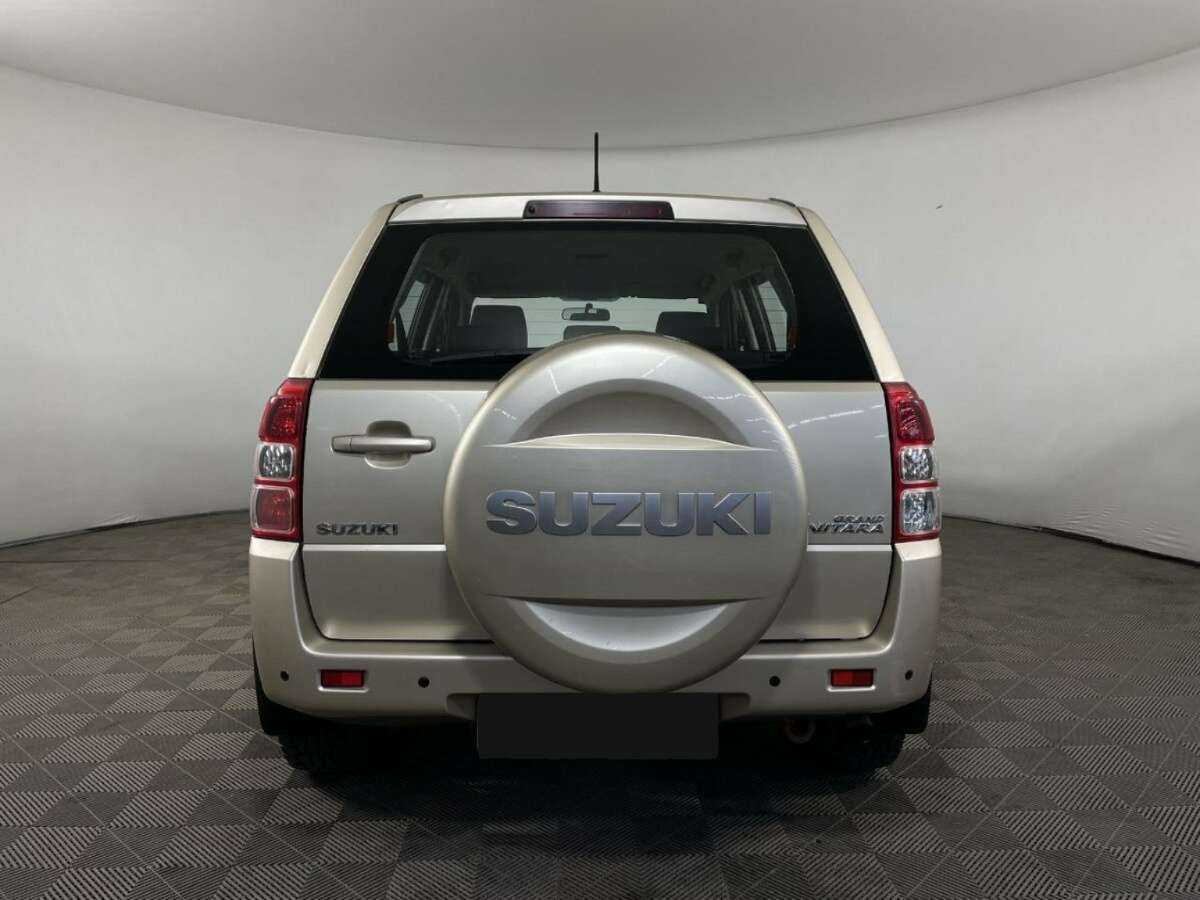 Suzuki - Suzuki Grand Vitara, 2010