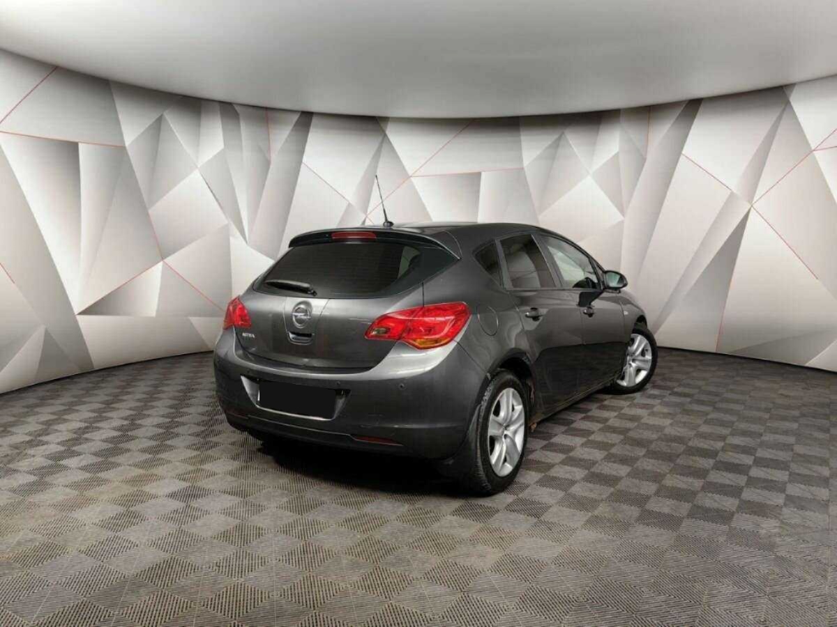 Opel - Opel Astra, 2011