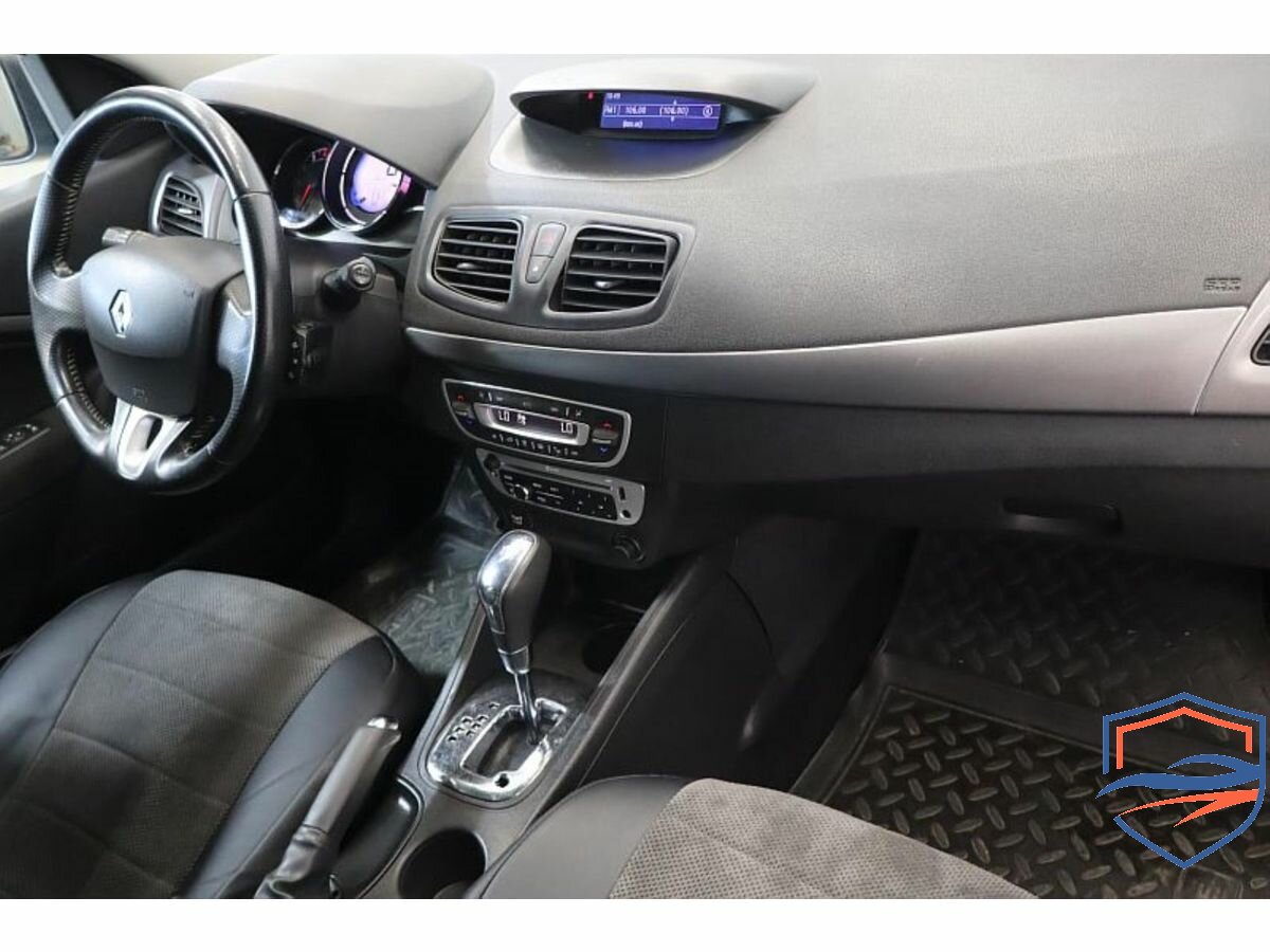 Renault - Renault Megane III Рестайлинг, 2013