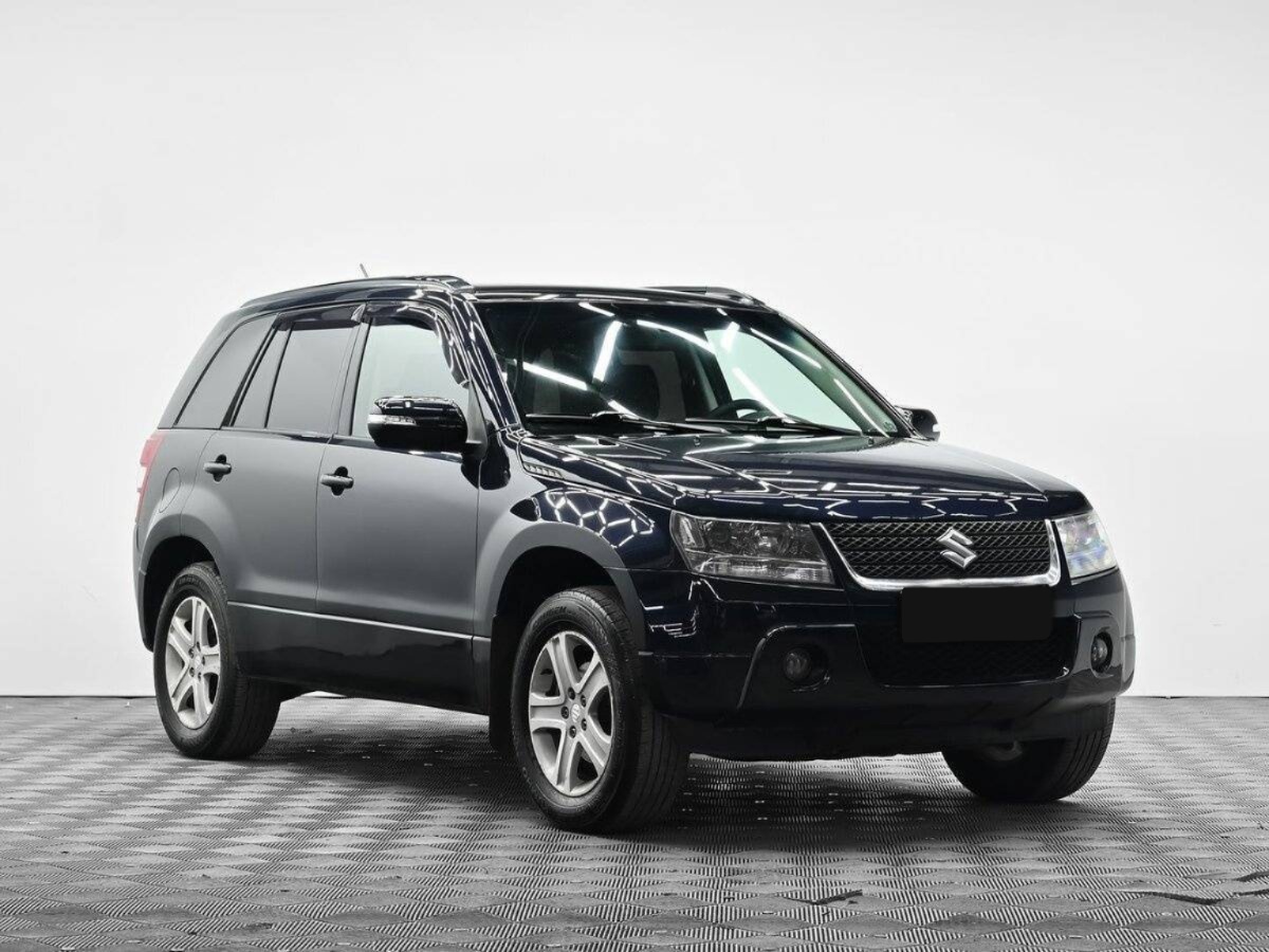Suzuki - Suzuki Grand Vitara, 2011