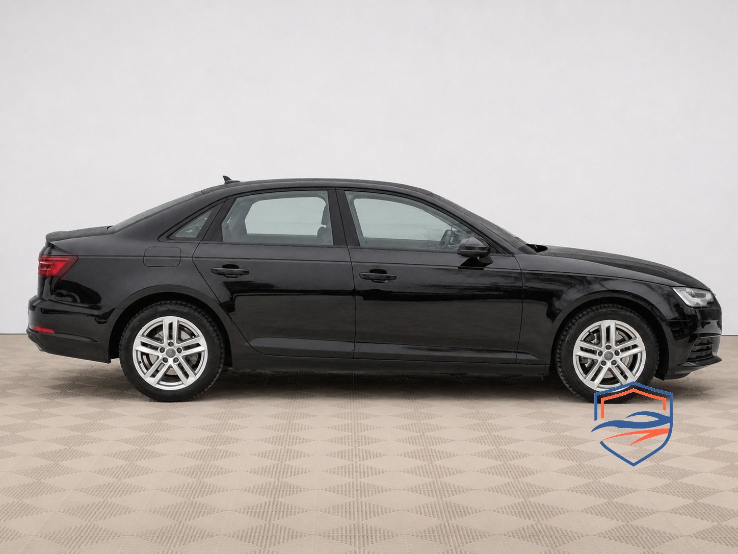 Audi - Audi A4, 2019