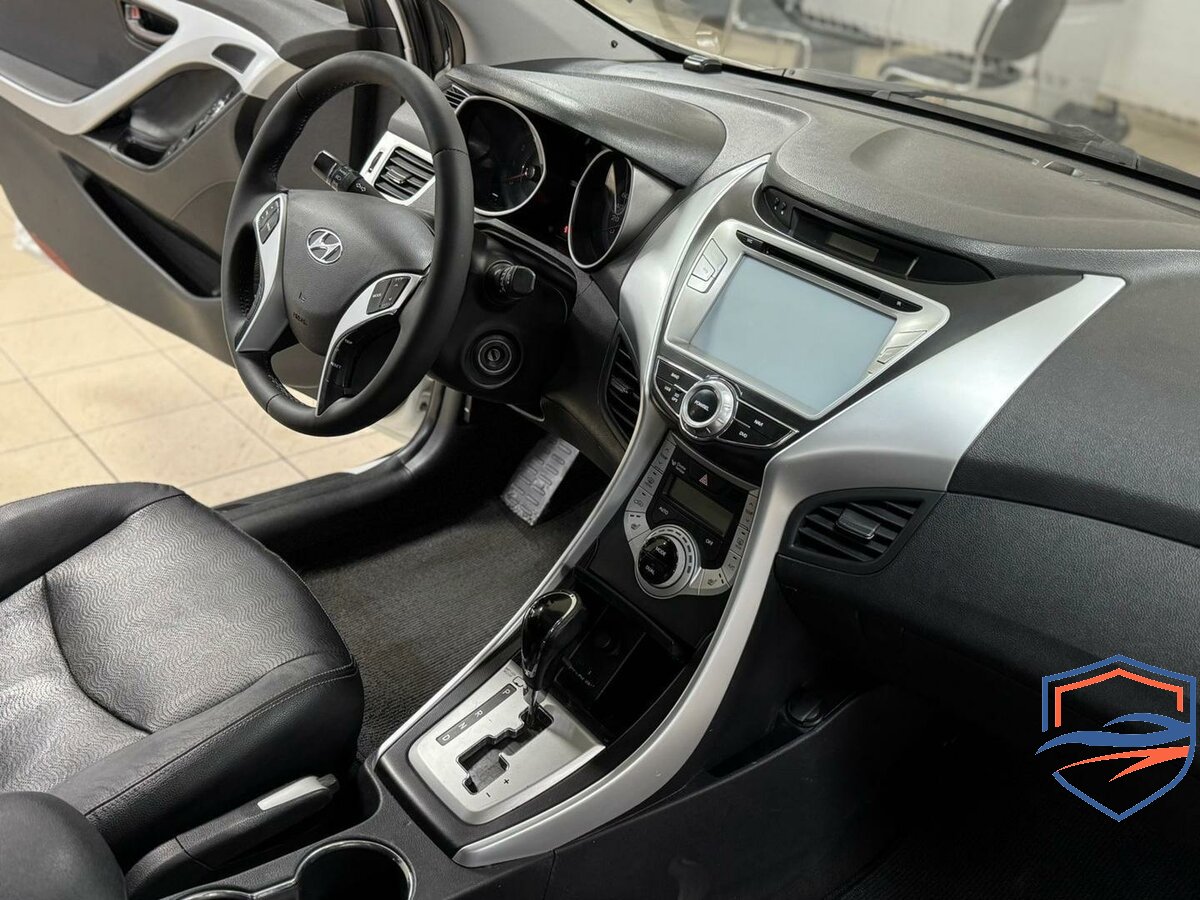 Hyundai - Hyundai Avante V, 2012