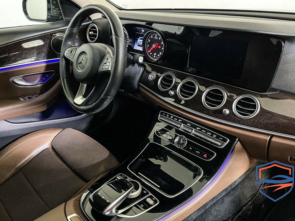 Mercedes-Benz - Mercedes-Benz E-Класс 200 V (W213, S213, C238), 2016