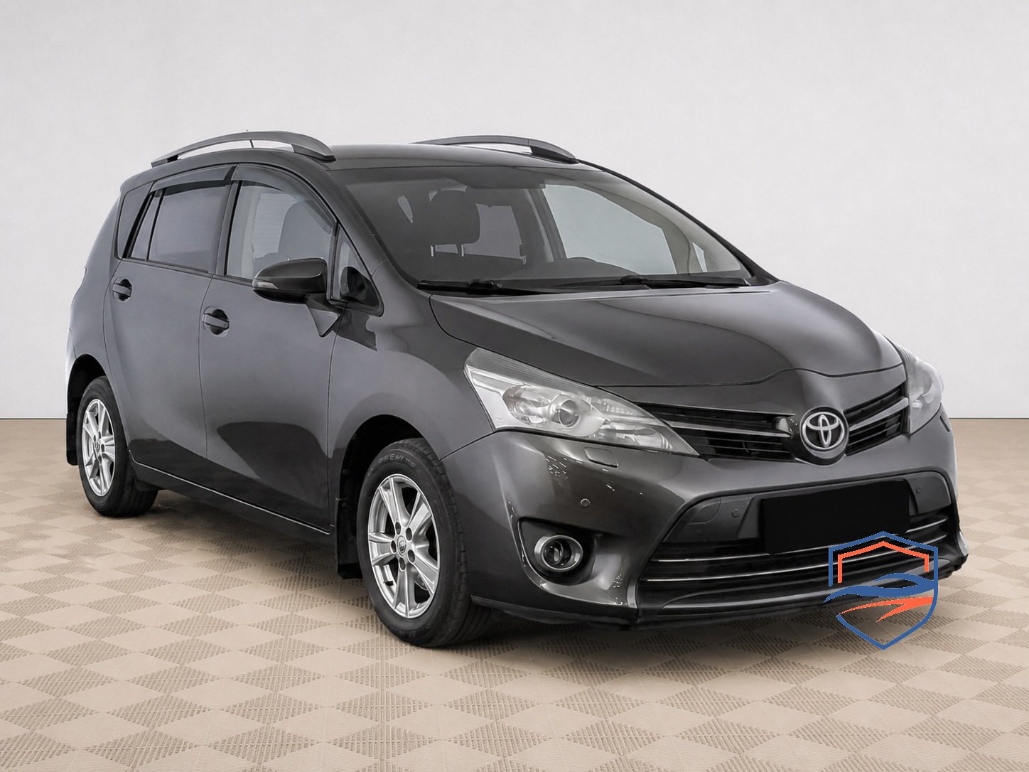 Toyota - Toyota Verso, 2013