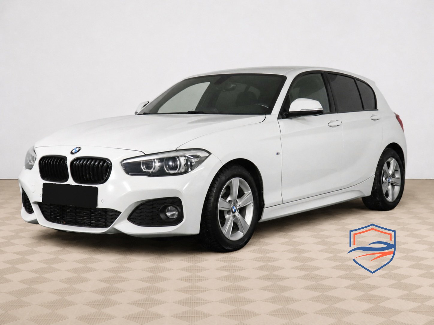BMW - BMW 1 серии 118i II (F20/F21) Рестайлинг 2, 2019