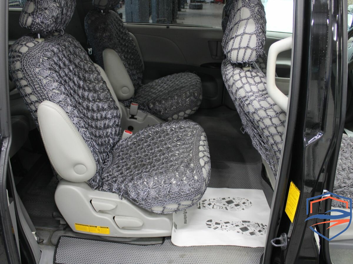 Toyota - Toyota Sienna III, 2012