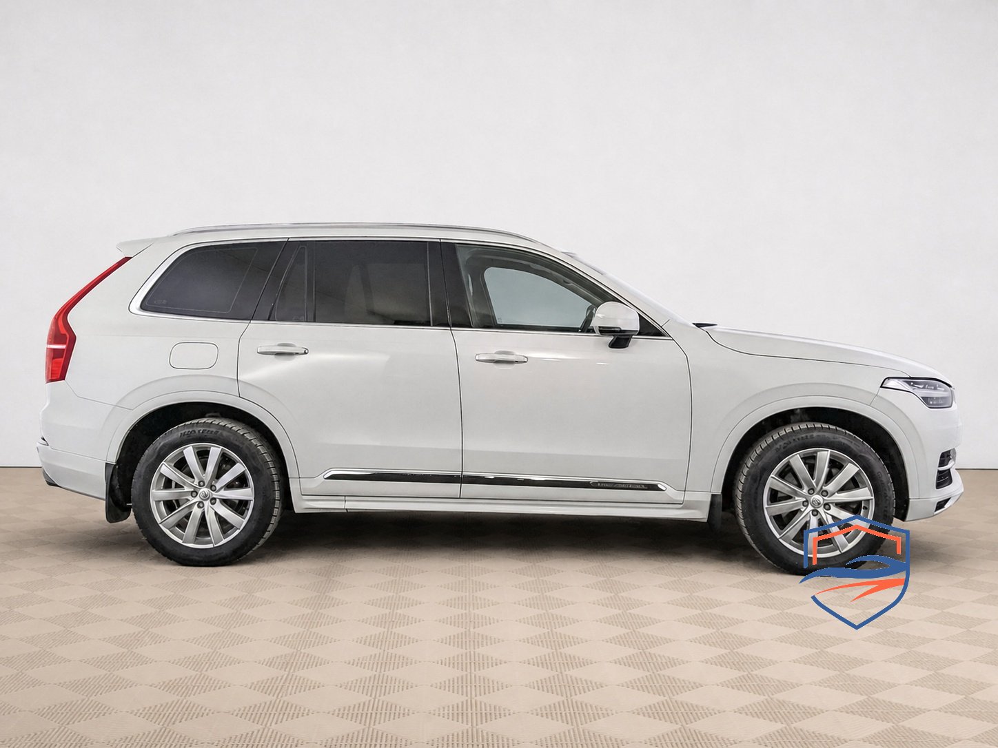 Volvo - Volvo XC90, 2019