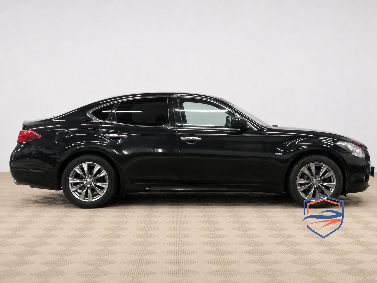 Infiniti - Infiniti M, 2013