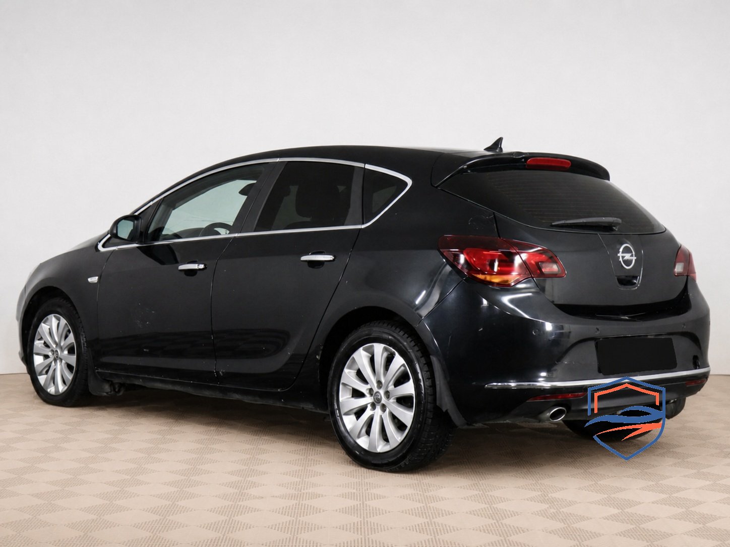 Opel - Opel Astra J Рестайлинг, 2012