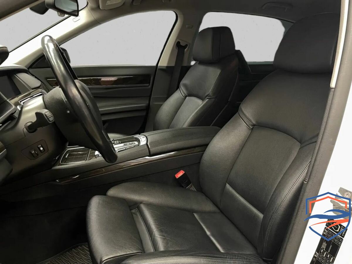 BMW - BMW 7 серии Long 740Li xDrive V (F01/F02/F04) Рестайлинг, 2012