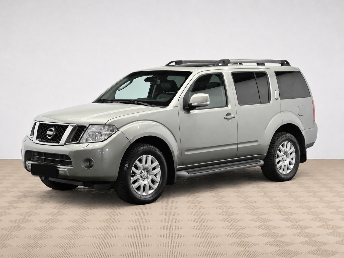 Nissan - Nissan Pathfinder, 2010