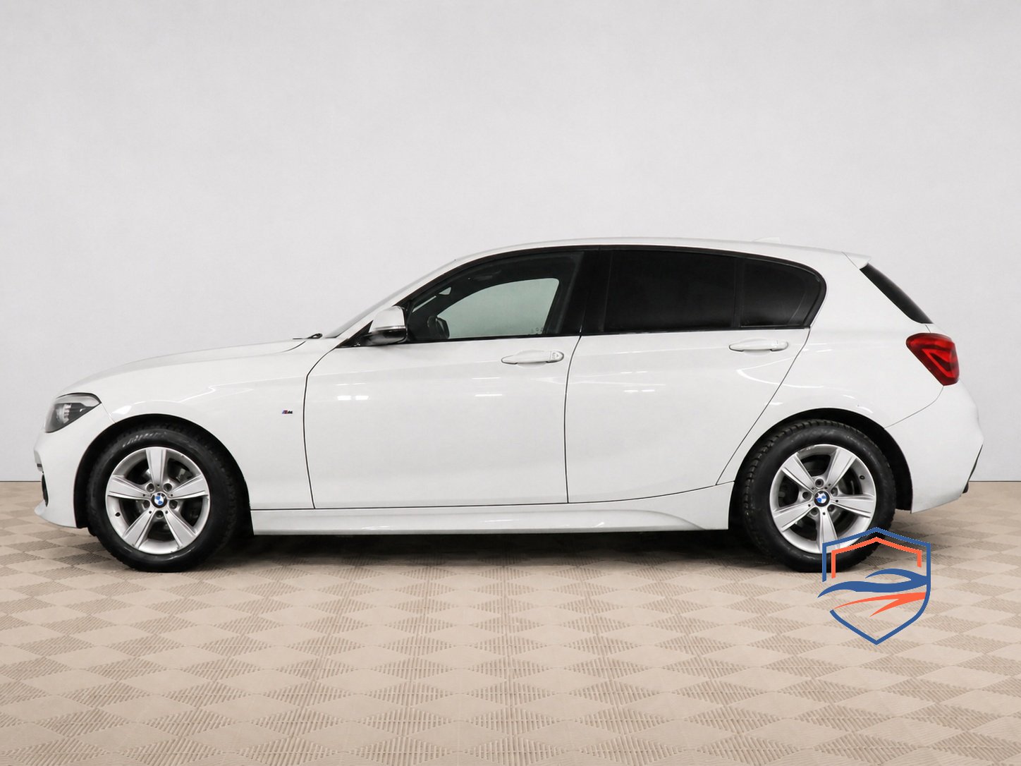 BMW - BMW 1 серии 118i II (F20/F21) Рестайлинг 2, 2019