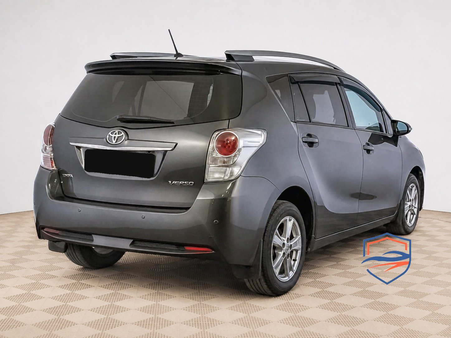 Toyota - Toyota Verso, 2013