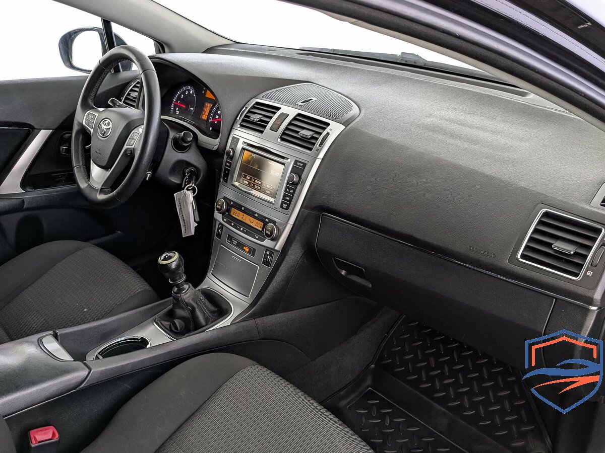 Toyota - Toyota Avensis III Рестайлинг, 2012