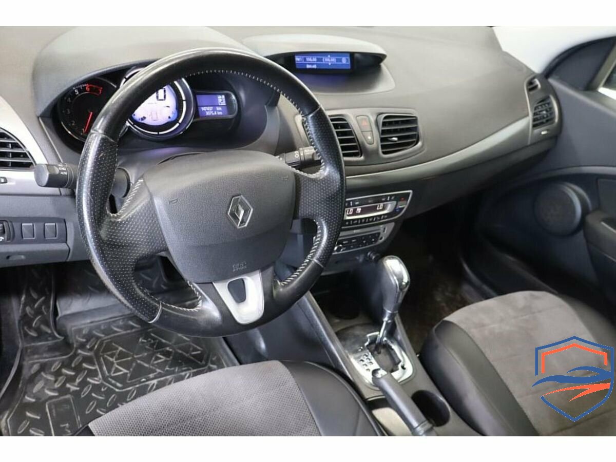 Renault - Renault Megane III Рестайлинг, 2013