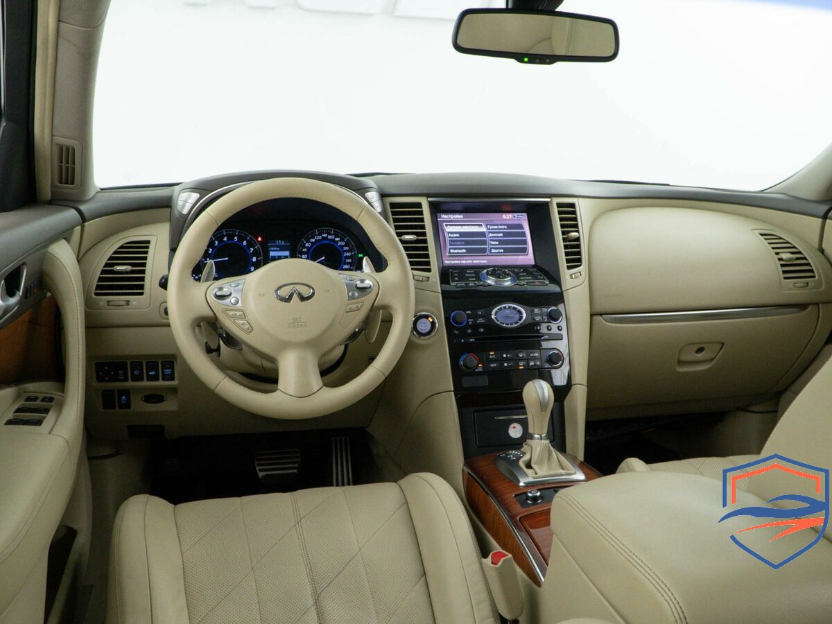 Infiniti - Infiniti QX70, 2015