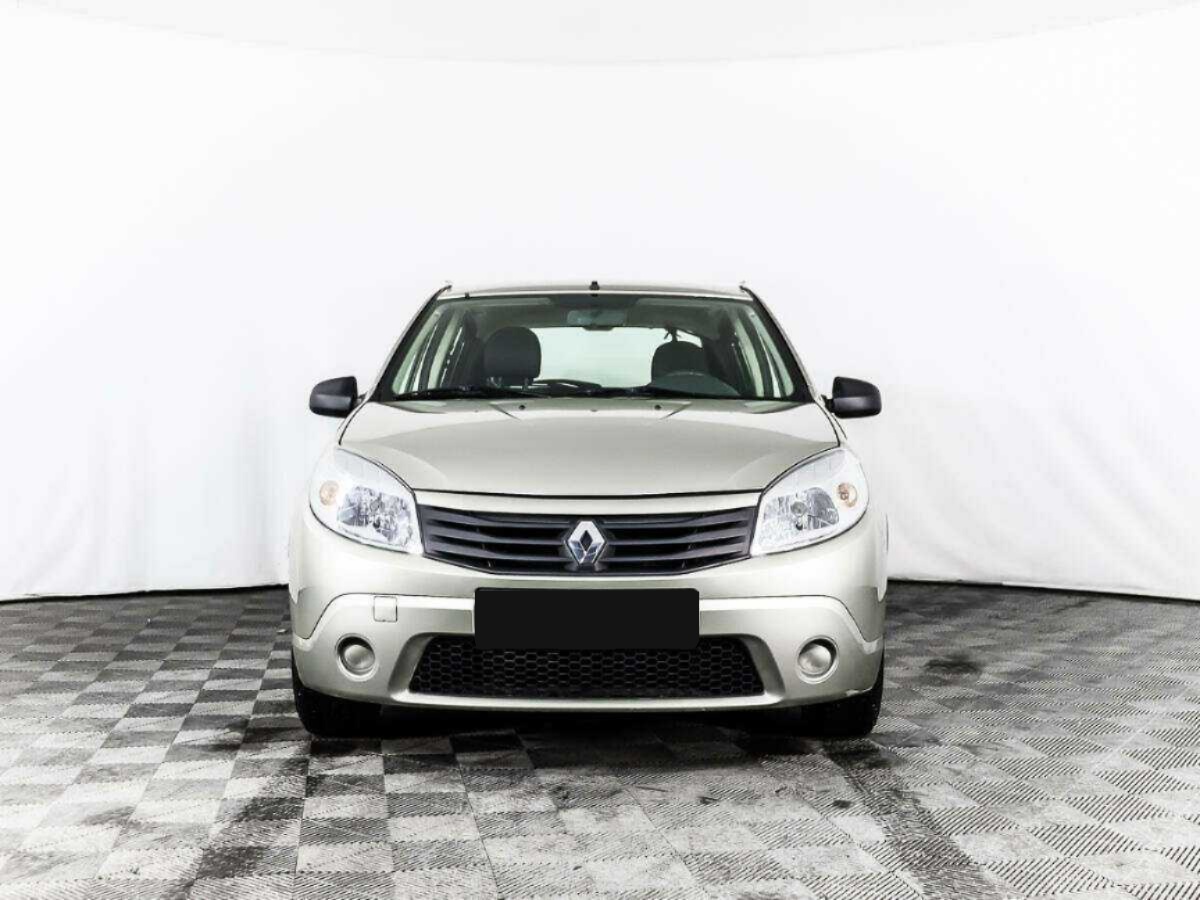 Renault - Renault Sandero, 2010