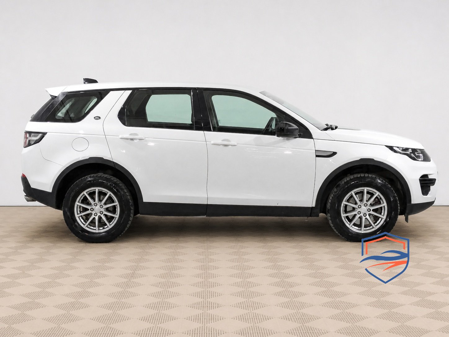 Land Rover - Land Rover Discovery Sport, 2018