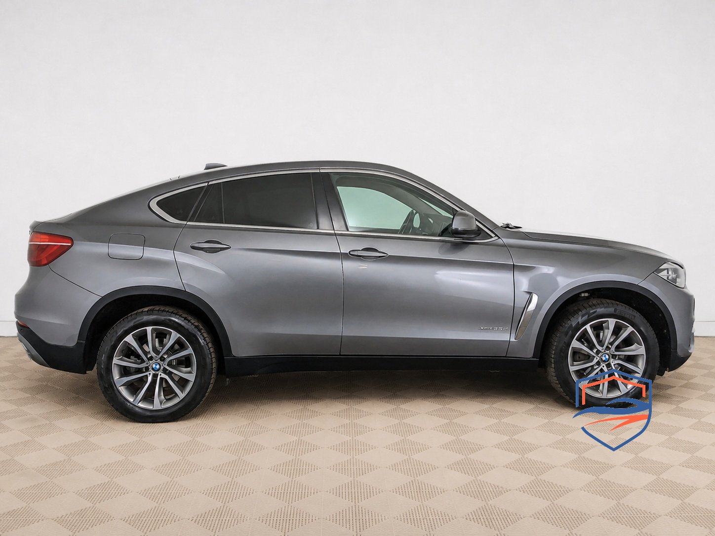 BMW - BMW X6, 2018