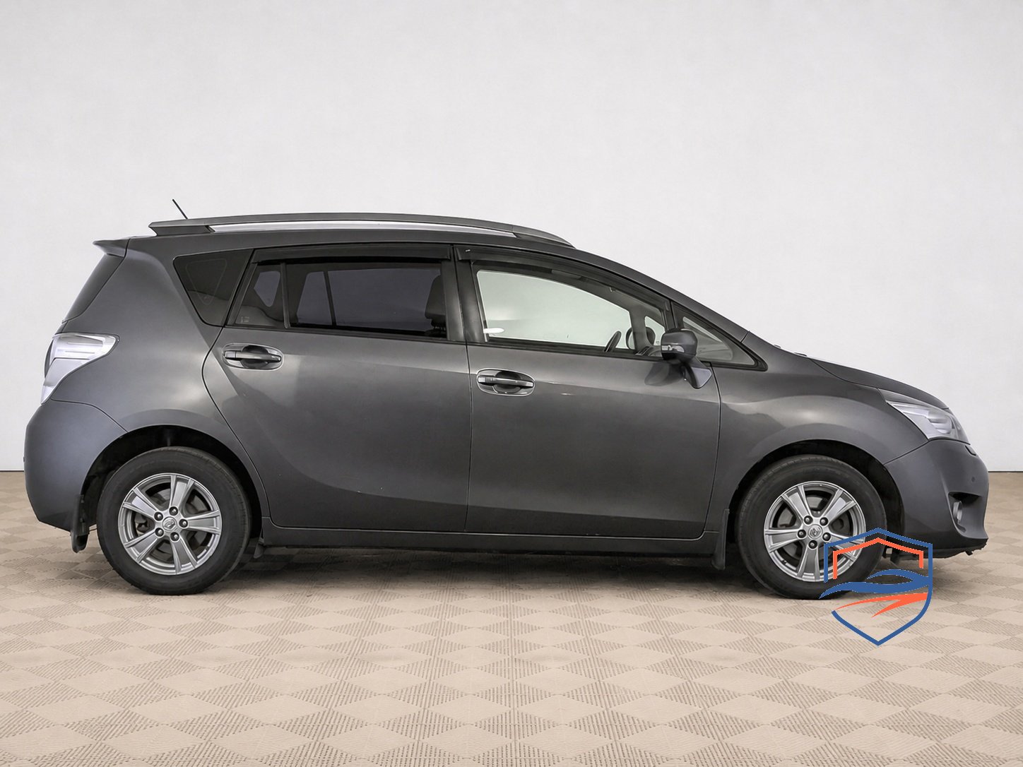 Toyota - Toyota Verso, 2013