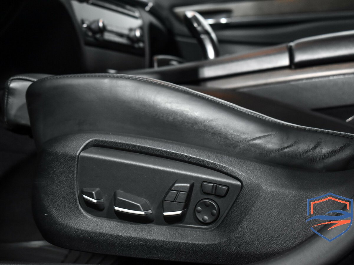 BMW - BMW 7 серии Long 740Li xDrive V (F01/F02/F04) Рестайлинг, 2012