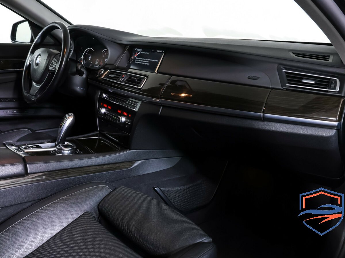 BMW - BMW 7 серии Long 740Li xDrive V (F01/F02/F04) Рестайлинг, 2014