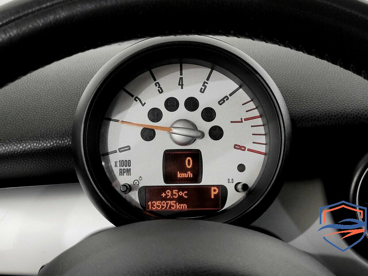 Mini - Mini Hatch One II (R56) Рестайлинг, 2011